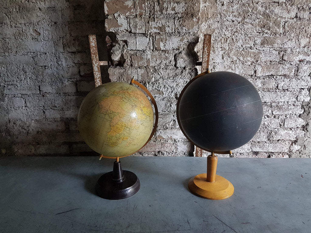 Mappamondi Vintage – noleggio Rusted Vintage
