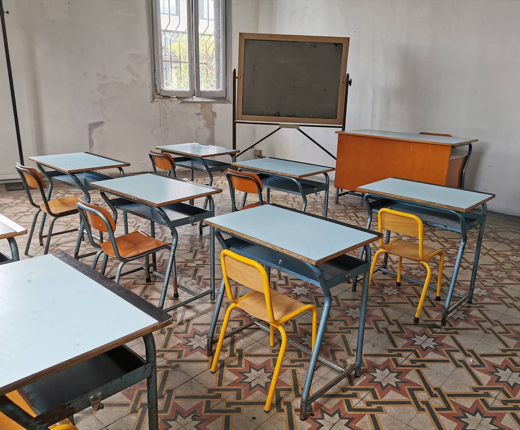 Set Scuola Elementare – noleggio Rusted Vintage
