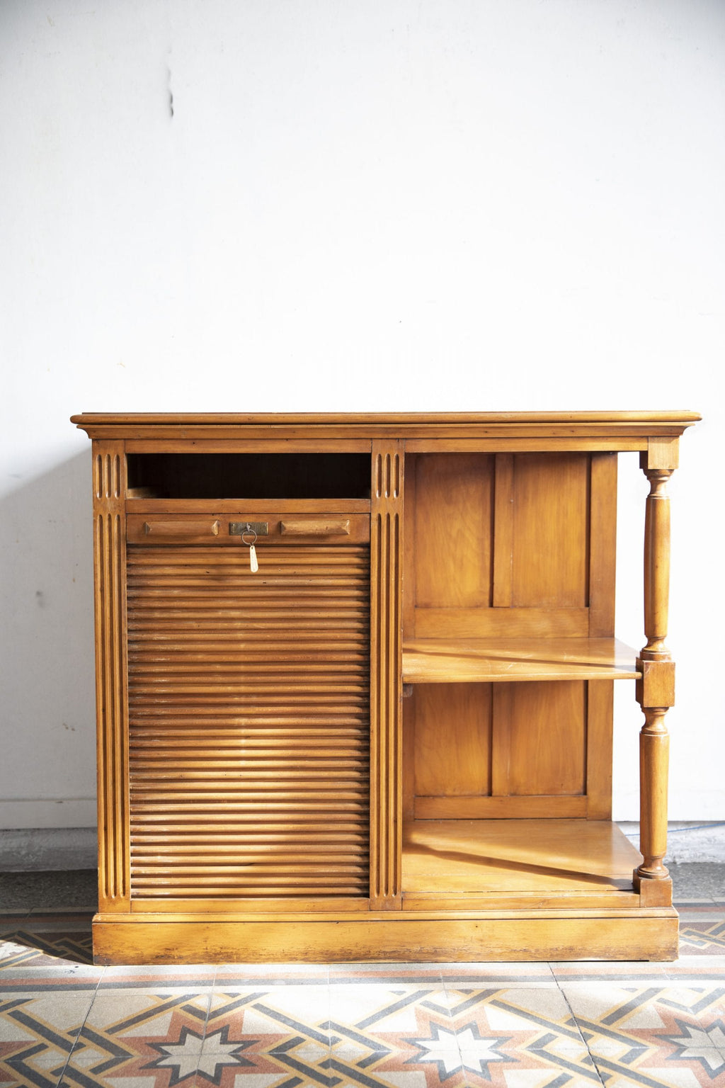 Mobiletto Credenza – foto 3 – noleggio Rusted Vintage