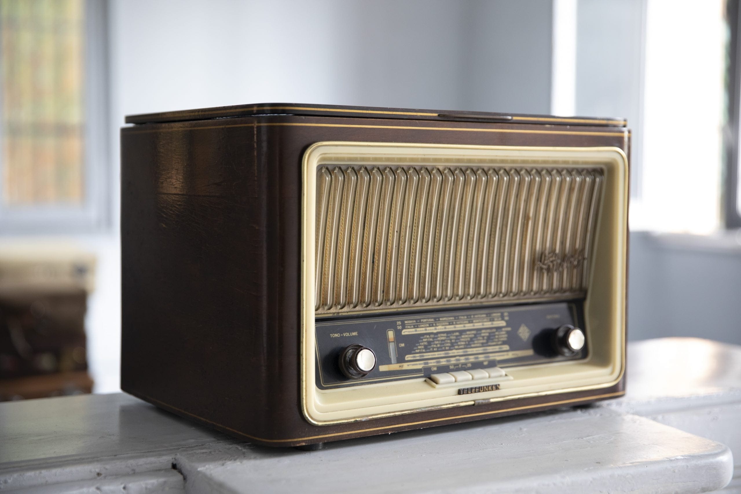 Radio Telefunken Little Melody – noleggio Rusted Vintage