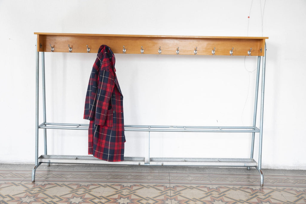Appendiabiti Scuola – noleggio Rusted Vintage