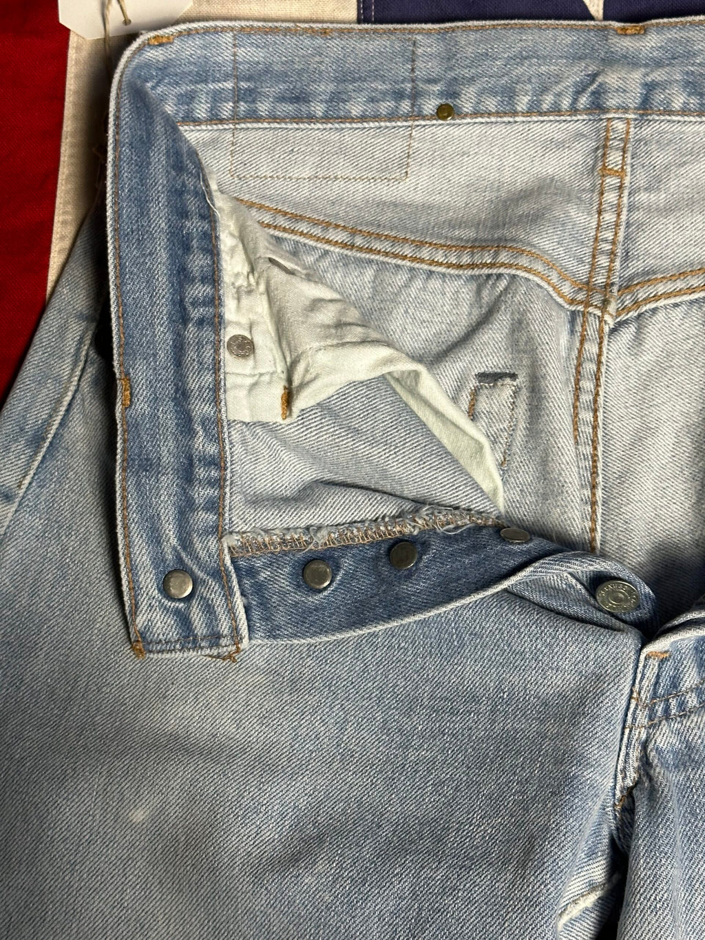 Vtg Levi's 501 Selvedge (W30)