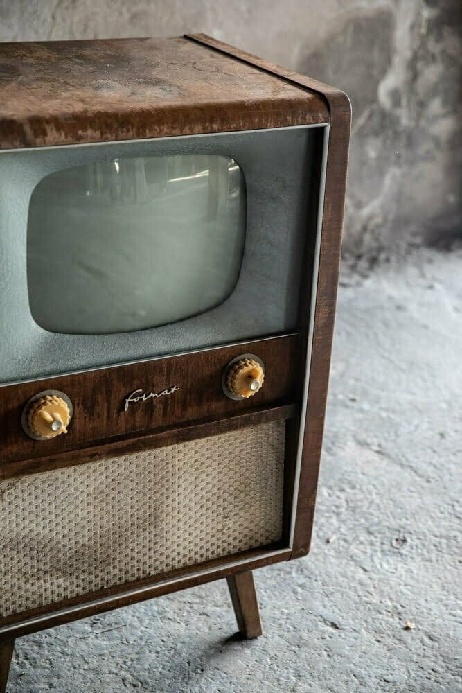 Television Rafena Werke – foto 2 – noleggio Rusted Vintage