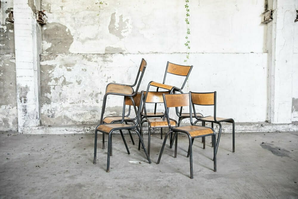 Sedie Scuola Francese – noleggio Rusted Vintage