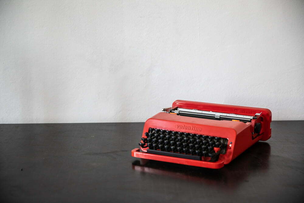 Olivetti Valentine Rossa – noleggio Rusted Vintage