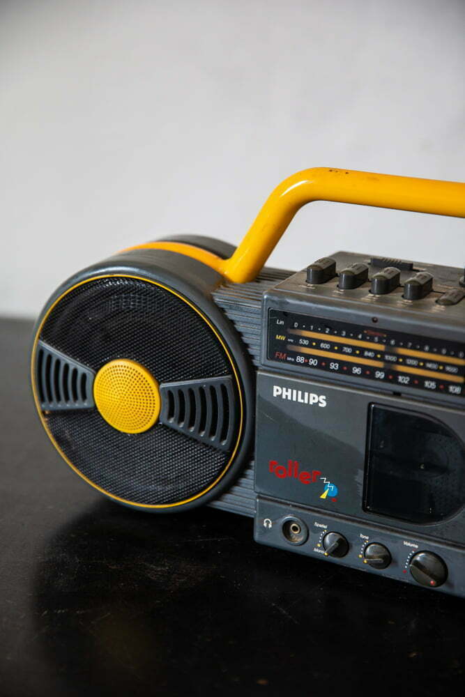Radio Philips Roller – foto 2 – noleggio Rusted Vintage