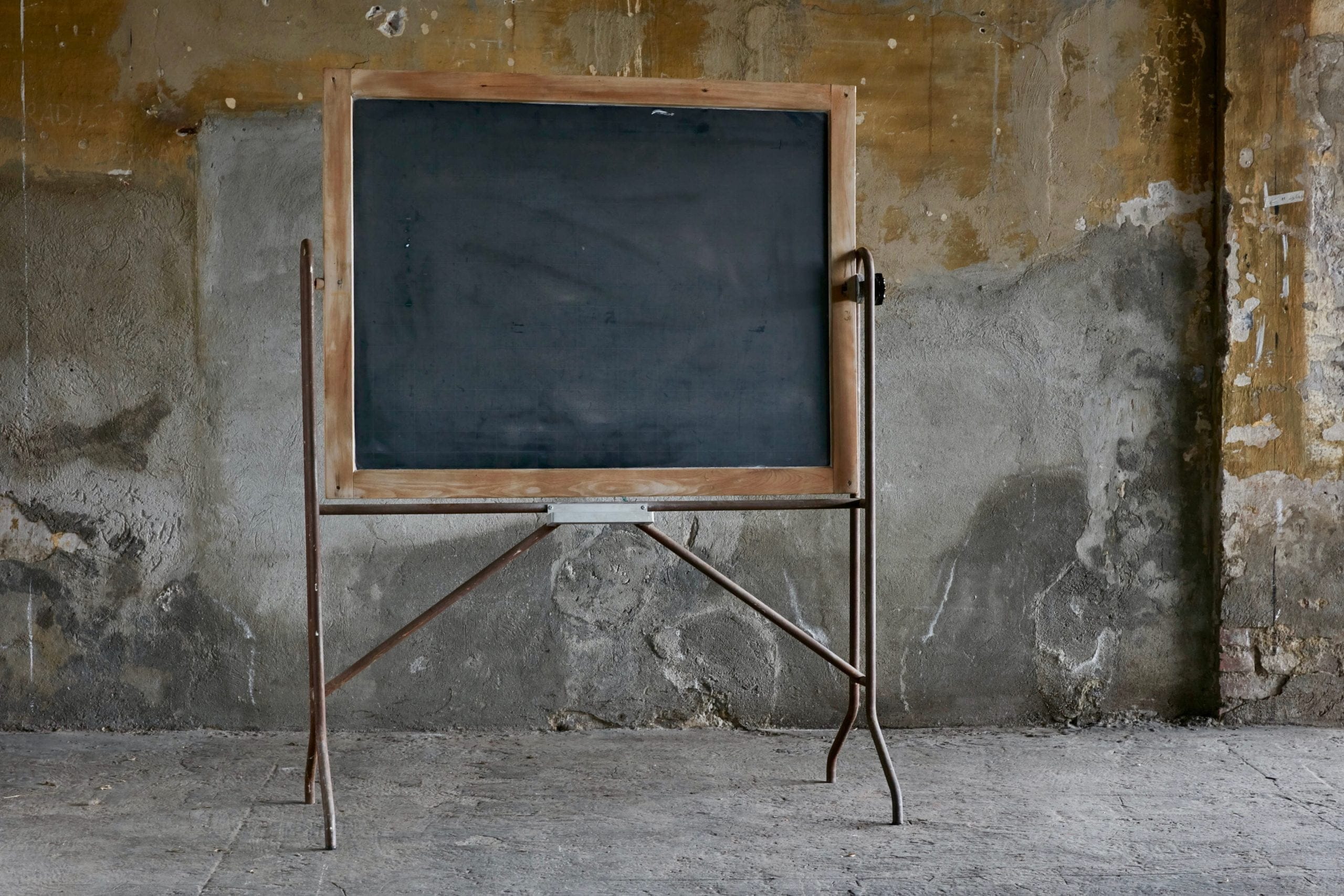 Lavagna Scuola Vintage – noleggio Rusted Vintage