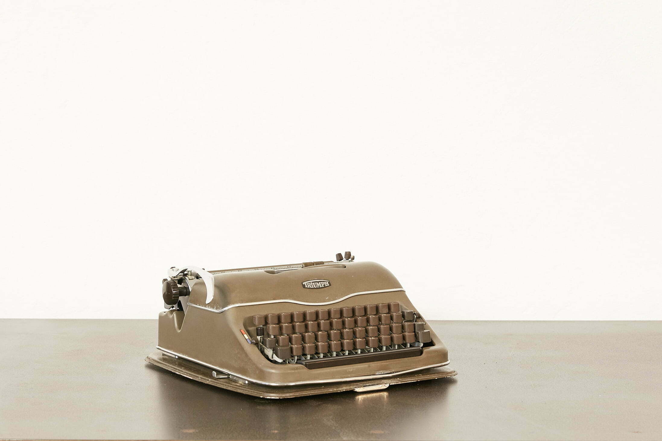 Macchina da Scrivere Triumph – noleggio Rusted Vintage