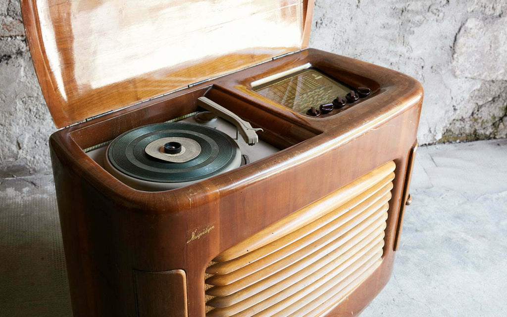 Radio Grammofono Magnadyne – foto 2 – noleggio Rusted Vintage