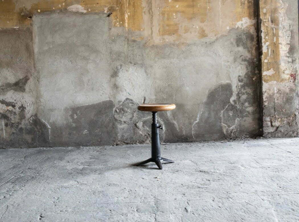 Sgabello Singer – noleggio Rusted Vintage