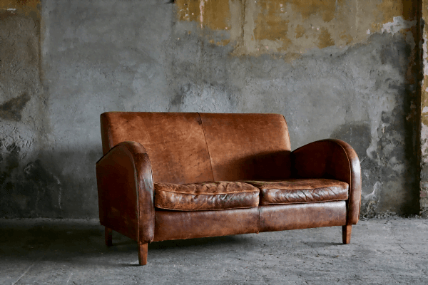 Divano Club Olandese 2 Posti – noleggio Rusted Vintage